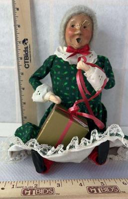Byers choice mrs. santa