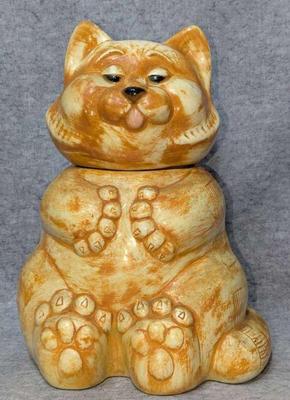 Feline cookie jar
