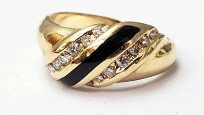 14k gold diamond ring