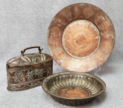 Antique copper finish engraved platter bowl, cricket box