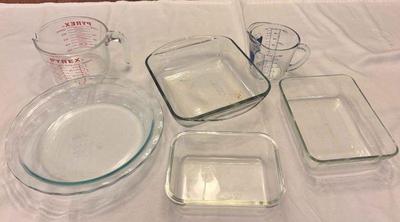 Pyrex anchor hocking bakeware