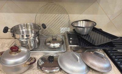 Miscellaneous kitchen items