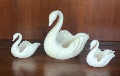 Lenox swan figurines set of 3