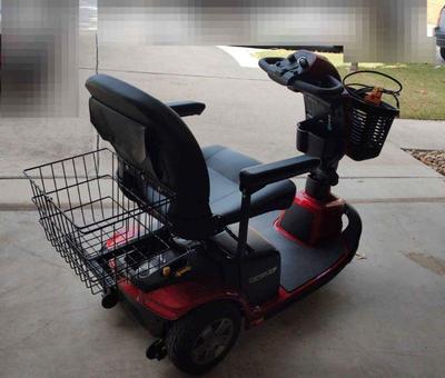 Victory 102 scooter