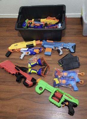 Nice lot of nerf guns