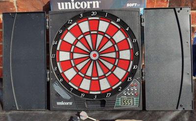 Unicorn electronic dart board