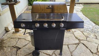 Char broil propane grill