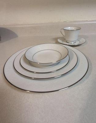 Noritake china place settings