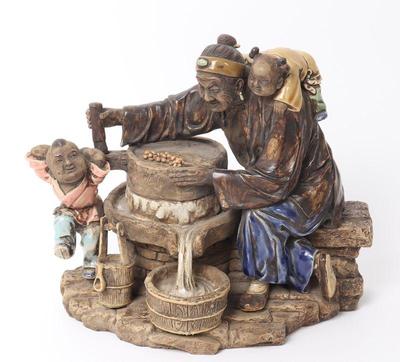 Lot 286 chinese porcelain grandmother and grandchildren