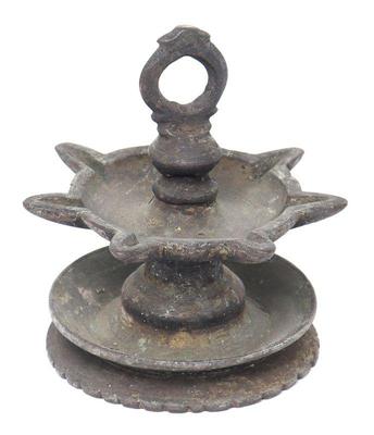 Lot 227 indian thooku vilakku bronze oil lamp