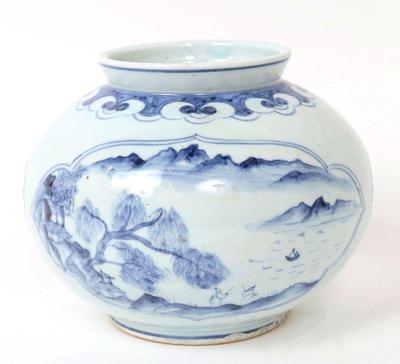 Lot 295 beautiful korean blue white vase