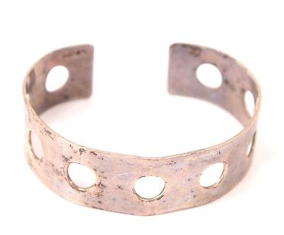 Lot 162 lovely handmade sterling silver cuff bracelet