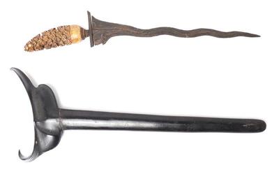 Lot 82 kris dagger w wavy blade