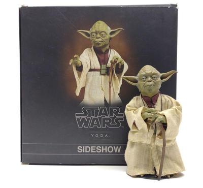 Sideshow Star Wars Yoda 1/6 Scale Action Figure