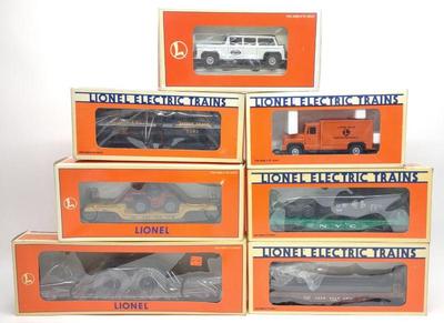 7 Lionel Toy Trains s w/ Ertl Tractor Flatcar