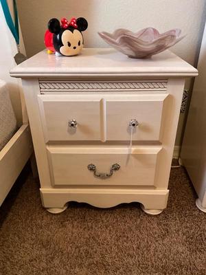 Cream side table-22x16x24