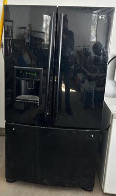 Refridgerator