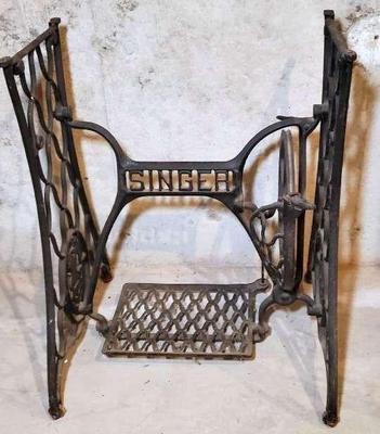 Antique cast iron singer sewing machine base