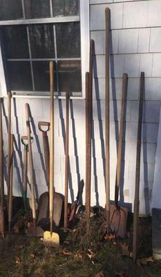 Miscellaneous yard tools lot 2
