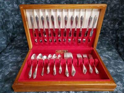 Vintage straford silverplate flatware for 12