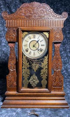 Vintage jewel 12 wm l. gilbert clock with key