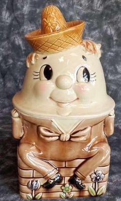 Vintage ceramic humpty dumpty cookie jar
