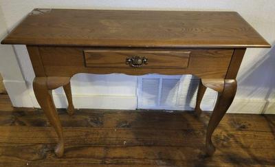Queen anne style sofa table