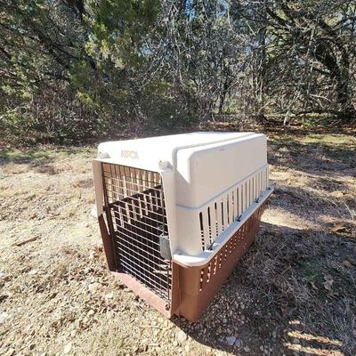 Smallmedium dog kennel