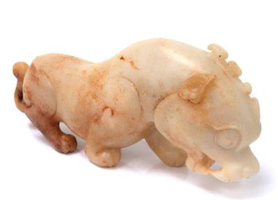 Lot 290 chinese white hardstone beast carving