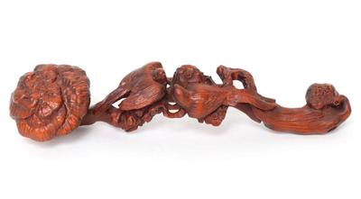 Lot 333 chinese boxwood carved belt hook ruyi