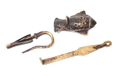 Lot 271 antique persian slide lock wkey