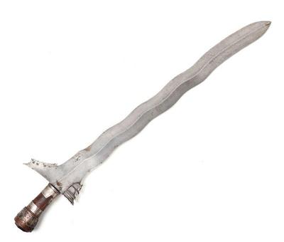 Lot 68 moro kris sword w 9 wave blade
