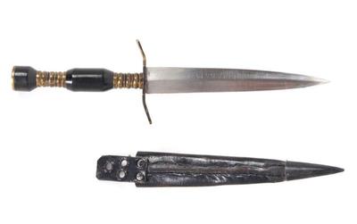 Lot 31 german wwii vintage knife w scabbard