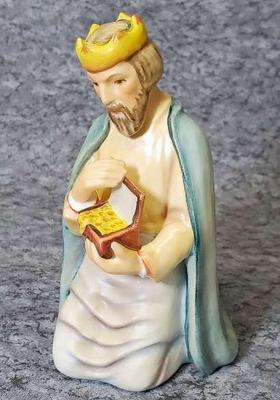 Hummel goebel nativity king figurine