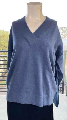 Women’s Burberry Brit Size L Cashmere Sweater
