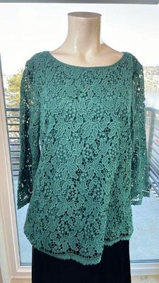 Talbots New With Tags Lace Design Blouse * 16P
