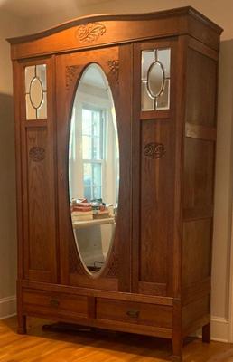 Antique carved oak cupboard 