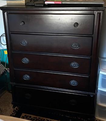 Bedroom Set (Queen)