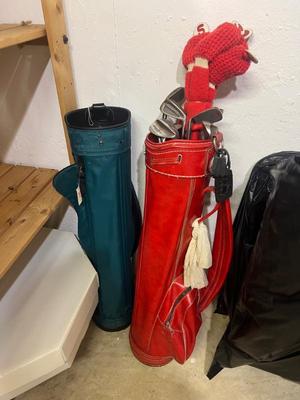 Golf clubs 