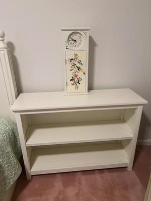 White Bookcase
42 x 14 x 30