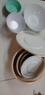 Mixed lot of plastic mixingstorage bowls