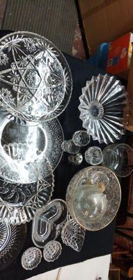 Mystery lot crystal and glass