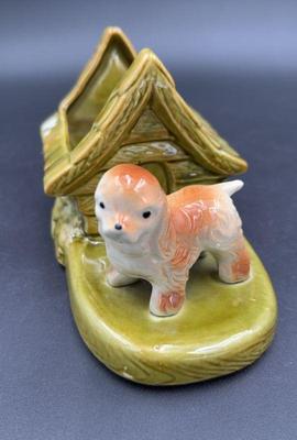 Vintage Shawnee Doghouse Planter With Spaniel * USA
