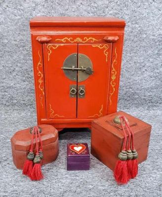 Asian lacquered wood jewelry and keepsake boxes