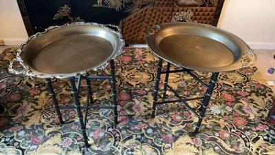 Folding tray tables