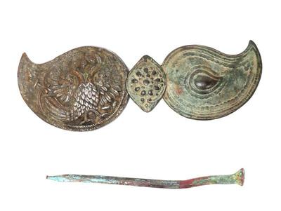 Lot 93 antique bronze bulgarian belt buckle 18th c.