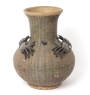 Lot 366 chinese basket weave porcelain vase wcrabs