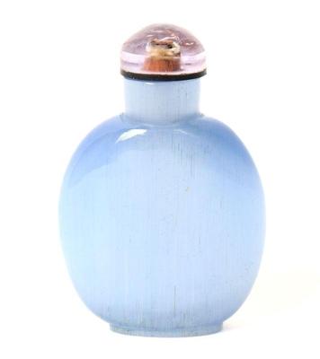Lot 246 chinese lavender glass snuff bottle