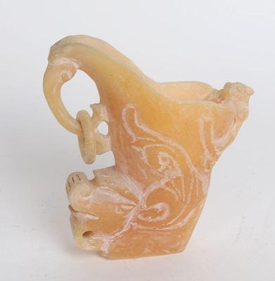 Lot 308 chinese hardstone vase with dragon