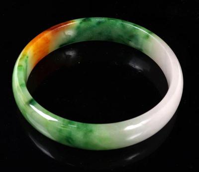 Lot 107 lovely chinese marble jade bangle